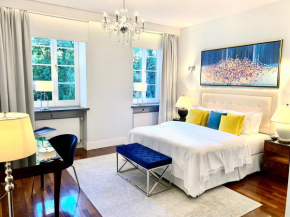 MONDRIAN Luxury Suites & Apartments Old Town Market Square I